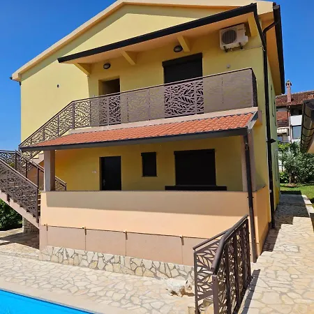 Maredi With Pool * Pula