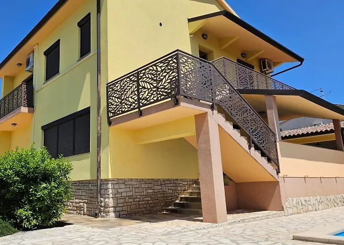 Maredi With Pool * Pula