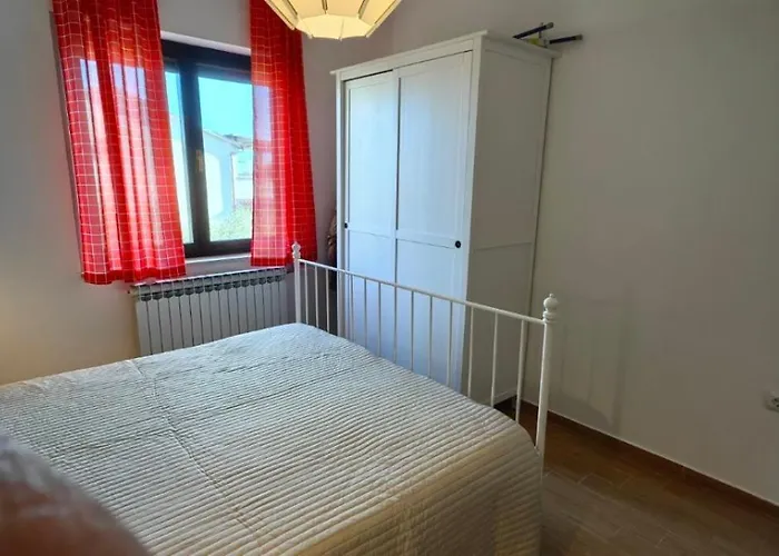 Maredi With Pool Feriehus