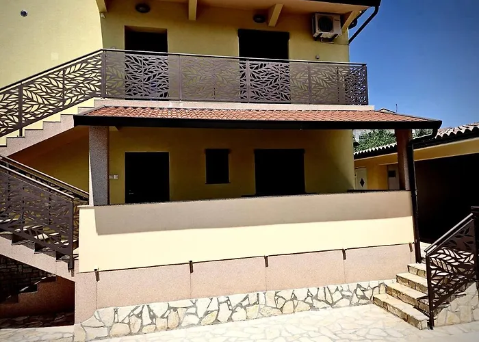 Holiday home Maredi With Pool Pula