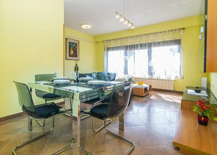 Holiday home Maredi With Pool