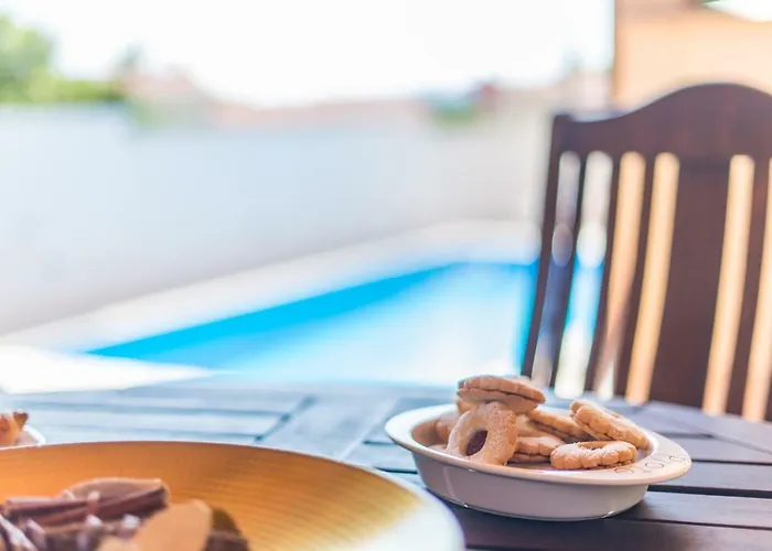 Holiday home Maredi With Pool