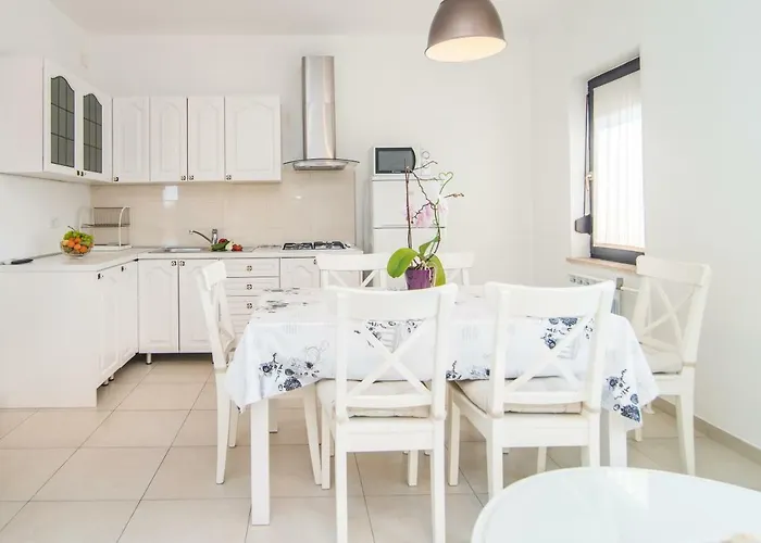 Holiday home Maredi With Pool Pula