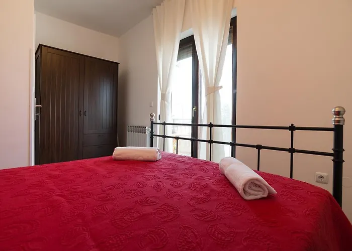 Maredi With Pool 펜션