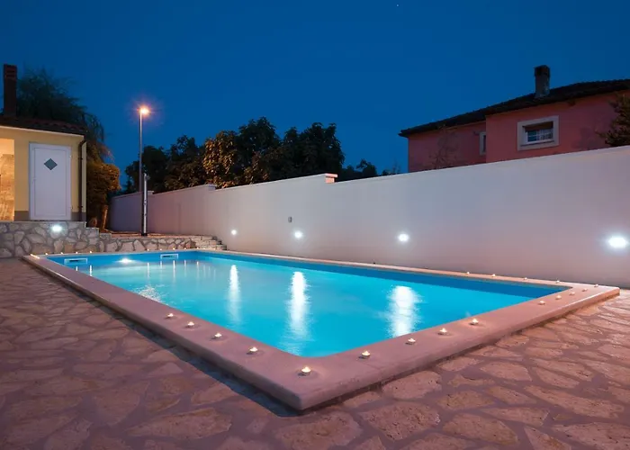 Maredi With Pool 풀라